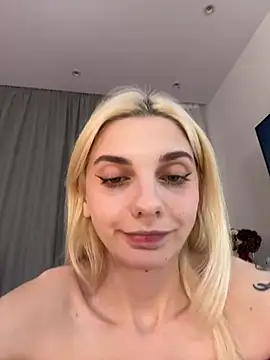 Luv_Doll's Live XXX Chat