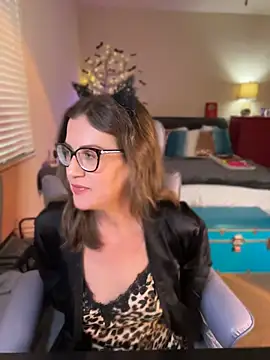 MaiseKnox Chat XXX in diretta