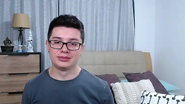 Chat +18 de BlackFoXXX69 ao vivo