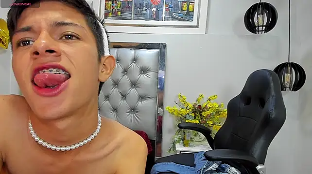 Chatroom XXX en direct de fem_danny7