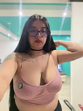 Chatroom XXX en direct de Devilsweet17