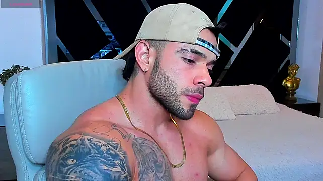 Raytorres XXX чат на живо