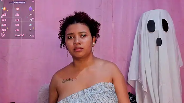 LyndaZoe Chat XXX in diretta