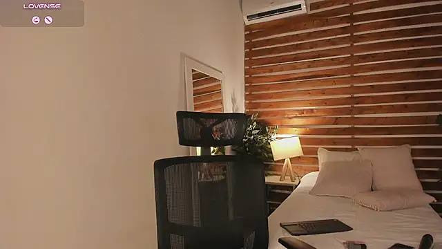AriRobert_ 라이브 XXX 채팅