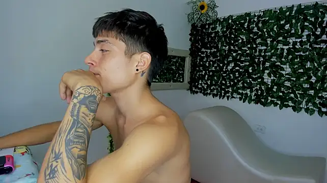 The_beby_guy's Live XXX Chat