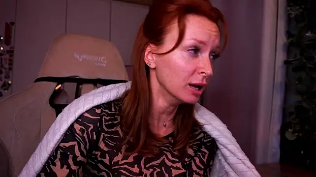 Chat XXX ao vivo de Liuba_Fox