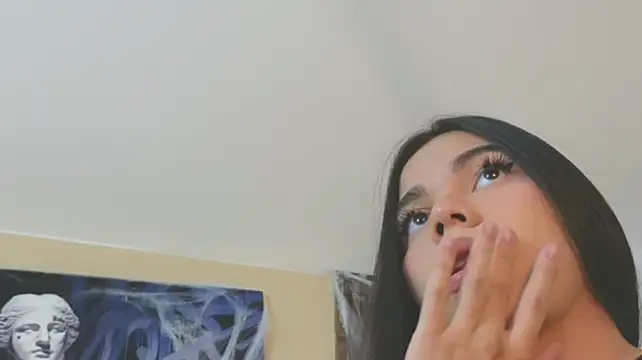 แชท XXX สดของ Sara_cutie_