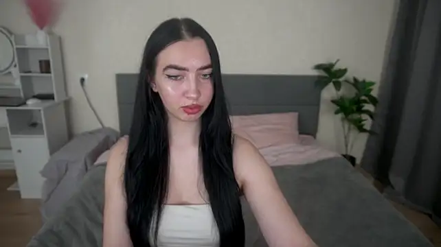 Chat +18 de WildKittenX_ ao vivo