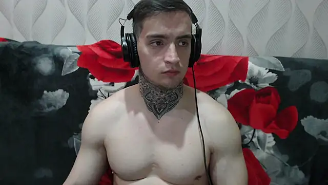 this_is_andy – Naživo XXX chat