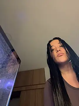Chatroom XXX en direct de Nhefertary
