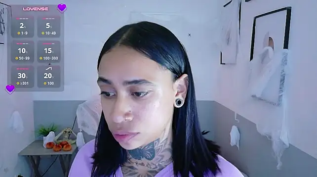XXX chat uživo modela cattaleeyaa