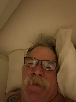 Caesar_Baxter 라이브 XXX 채팅
