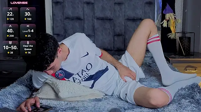 Adriann_voss Adlı Modelin Canlı XXX Sohbeti