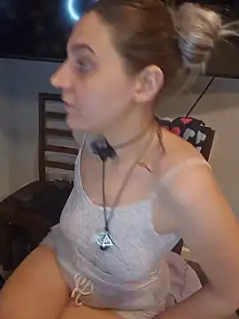 ScarletsWeb Adlı Modelin Canlı XXX Sohbeti