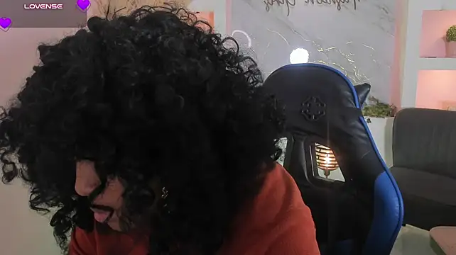 SarahLynn7 Show in webcam