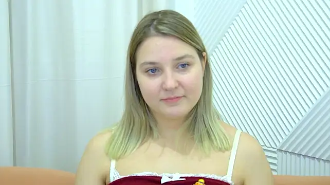 TinnaBurton Live XXX-chat