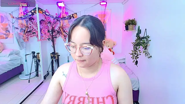 Živý XXX chat Shady_bug