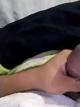 Chatroom XXX en direct de Creamcumber