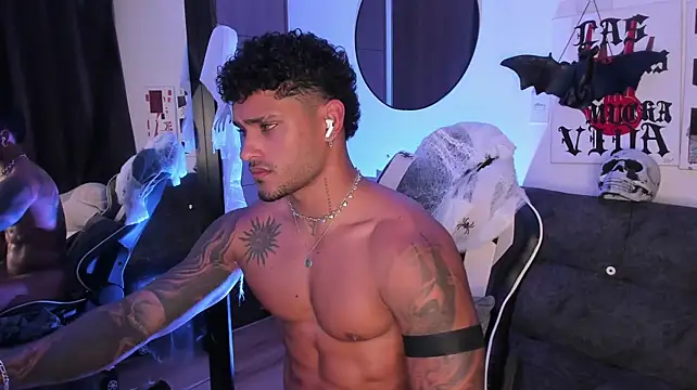 Alessandro_VanniのライブXXXチャット