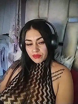 Chat XXX en directo de chelaqueen_
