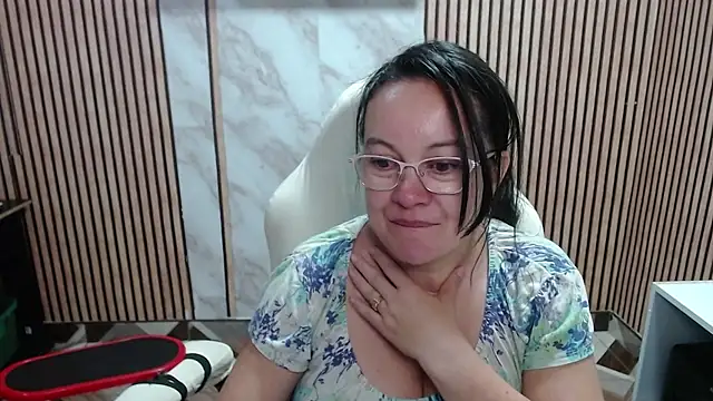 Živý XXX chat Sonialorens_