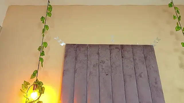 Chat +18 de Ixxus_Raven ao vivo