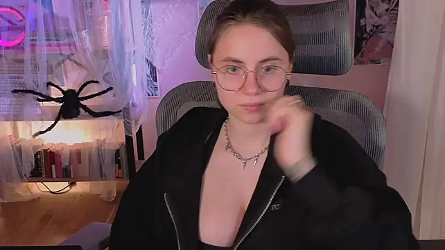 Chat +18 de _AnnaStark_ ao vivo