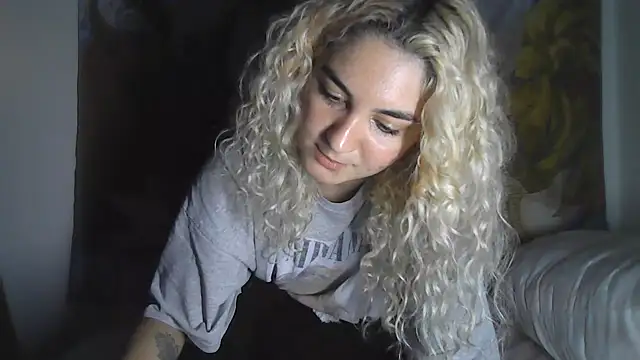 Apofenia's Live XXX Chat