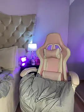 Giigii_Hadiid_'s Live XXX Chat