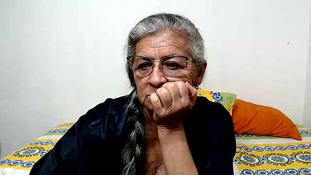 candy_mature_'s Live XXX Chat