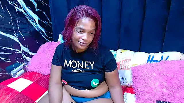 Thickbootykim Chat XXX in diretta