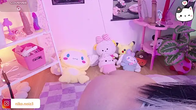 Noisy_dolln Live XXX chat