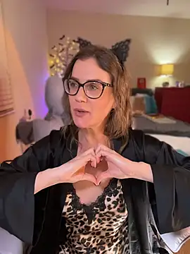 MaiseKnox's Live XXX Chat