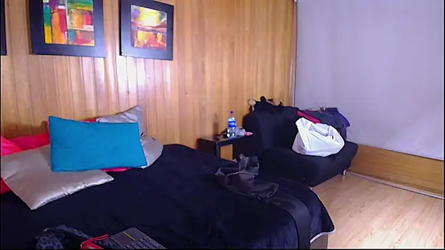 CloeForts Adlı Modelin Canlı XXX Sohbeti