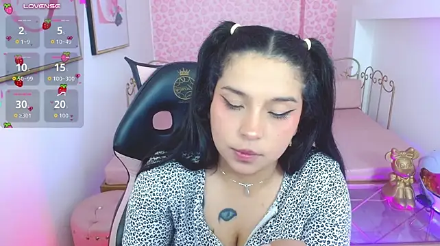دردشة Small_naugthy_ الجنسية المباشرة