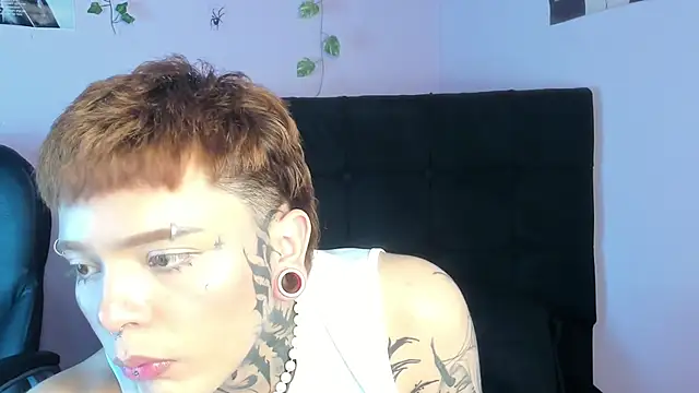 Cliffortt Live XXX Chat