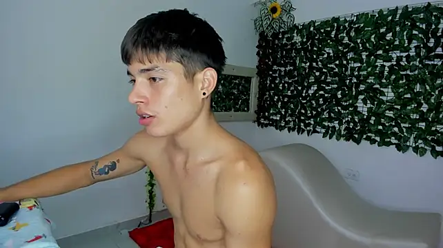 Chat XXX ao vivo de The_beby_guy