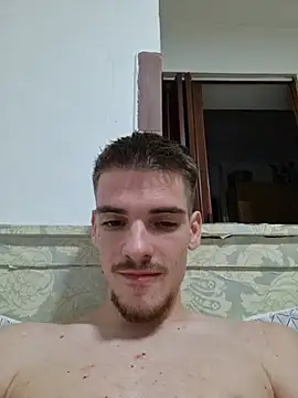 צ'אט XXX בשידור חי של darkboy665
