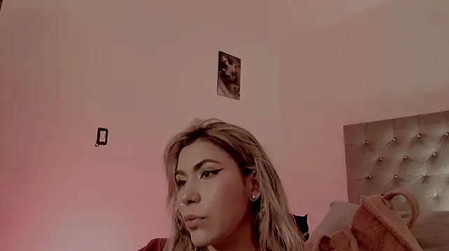 Chat +18 de Dakotaheat ao vivo