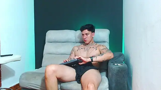 Chatroom XXX en direct de JUSTIN_FULLER1