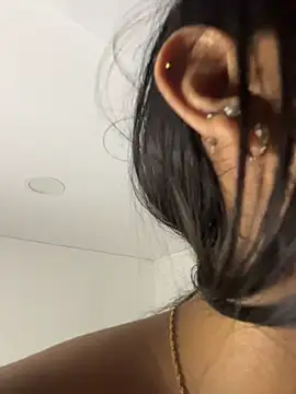 namy_moon1n Webbikameraesitys