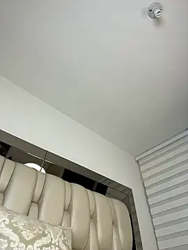 ALISSON_FOXXX1のライブXXXチャット