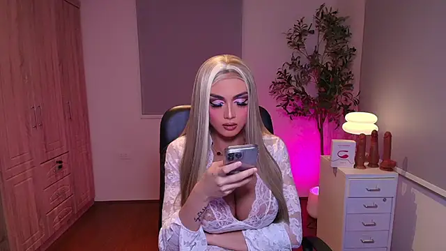 دردشة MsMollyMercer الجنسية المباشرة