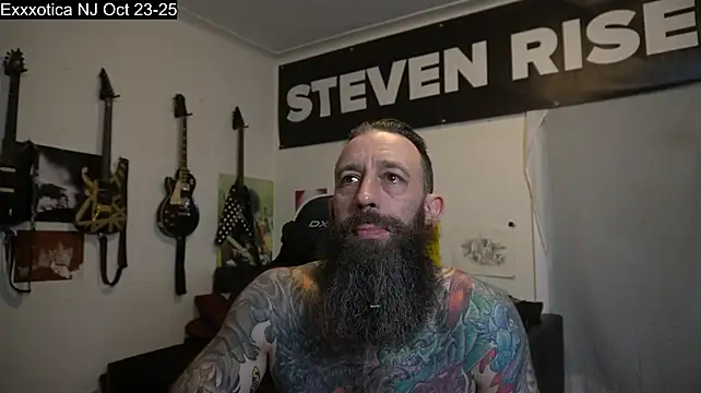 צ'אט XXX בשידור חי של StevenRiseNYC