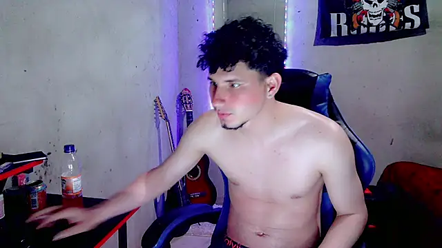 Онлайн чат XXX Atom_Hot