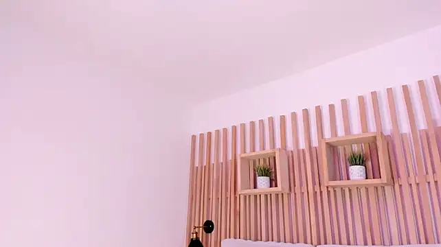levy_white's Live XXX Chat