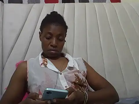 Chatroom XXX en direct de Pretty__254