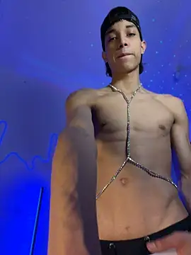 RoughDiamond_のライブXXXチャット