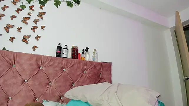 Chat +18 de Ayla-marttinez ao vivo