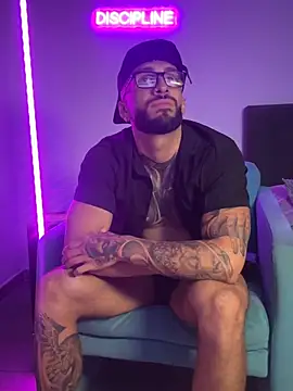 Simon_trujillo Chat XXX in diretta